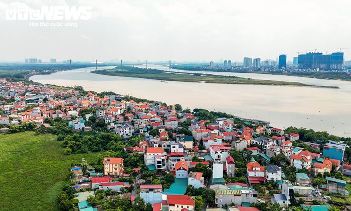 Toàn tuyến dự kiến gồm 18 dự án thành phần, trong đó có 2 dự án giao thông thuộc trục đại lộ cảnh quan bờ tả và bờ hữu sông Hồng, 11 dự án công viên, 2 dự án kè, chỉnh trị lòng sông và bờ sông, cùng 3 dự án đô thị định cư, đa mục tiêu.