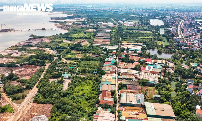 Theo quan sát từ trên cao, khu dân cư và bãi bồi ngoài sông tại khu vực xã Ô Diên nằm xen kẽ. Phương án quy hoạch xác định khu vực này tập trung tái thiết đô thị.