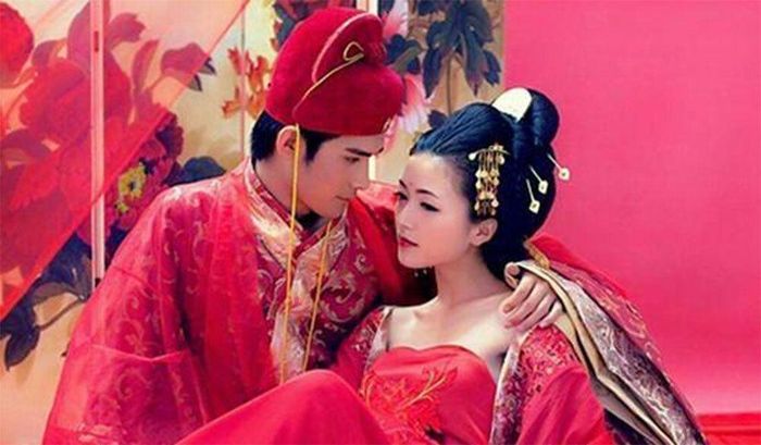 Phò mã được hưởng địa vị và đãi ngộ của hoàng thân nhưng rất ít có cơ hội can dự vào quyền lực chính trị.