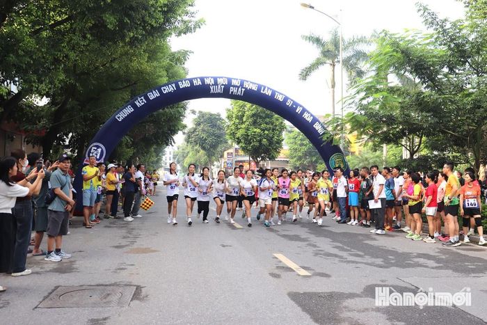 Các nữ vận động viên tham gia tranh tài. Ảnh: Tuấn Điệp