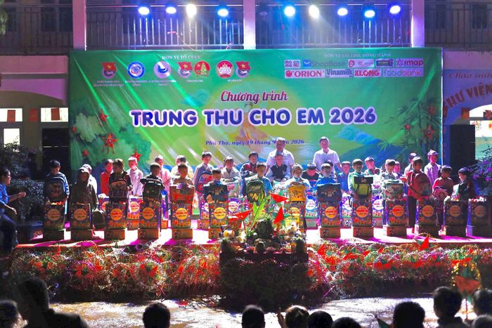 Chương trình “Trung thu cho em 2026” của Câu lạc bộ Tình nguyện viên Thủ đô. Ảnh: PV.