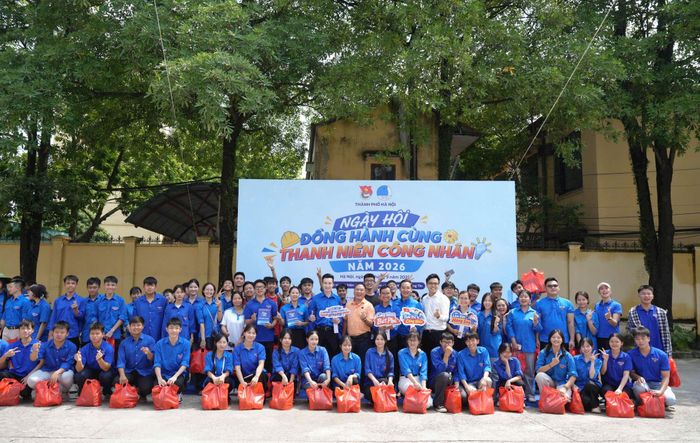 Tuổi trẻ Thủ đô đồng hành cùng thanh niên công nhân trong ngày hội. Ảnh: Bảo Lâm