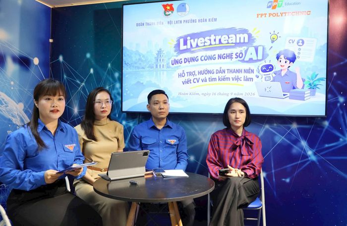 Phường Hoàn Kiếm livestream ứng dụng công nghệ số AI
