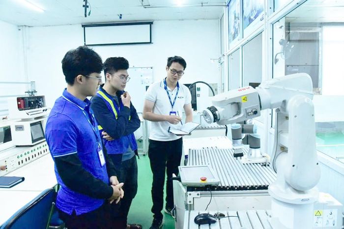 Doanh nghiệp tư nhân cần đẩy mạnh ứng dụng công nghệ để tăng sức cạnh tranh trên thị trường quốc tế. Ảnh: Phúc Hoàng