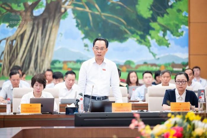 Bộ trưởng Bộ GD&ĐT Hoàng Minh Sơn. Ảnh: Media Quốc hội