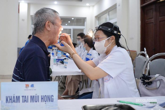 Hoạt động sàng lọc giúp phát hiện sớm những dấu hiệu bất thường về sức khỏe. Ảnh: Tuấn Anh