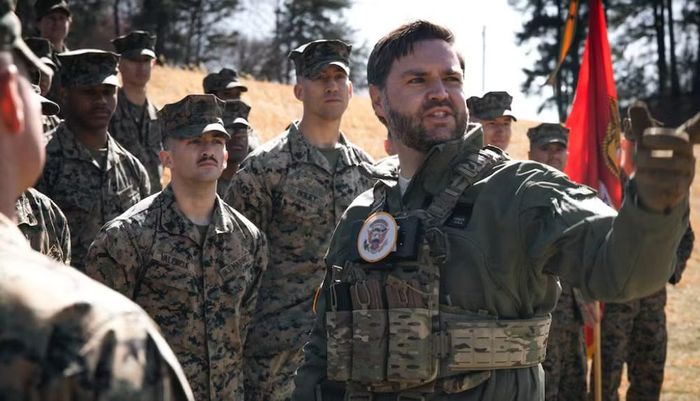 Tuy nhiên, các quan chức được phỏng vấn chưa xác định được những đánh giá mà ông thu thập trực tiếp từ các chỉ huy đã ảnh hưởng tới quyết định của Tổng thống Trump ở mức độ nào.
