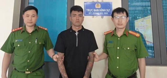 Đối tượng Lưu Thế Trưởng tại Công an xã Nghĩa Phương