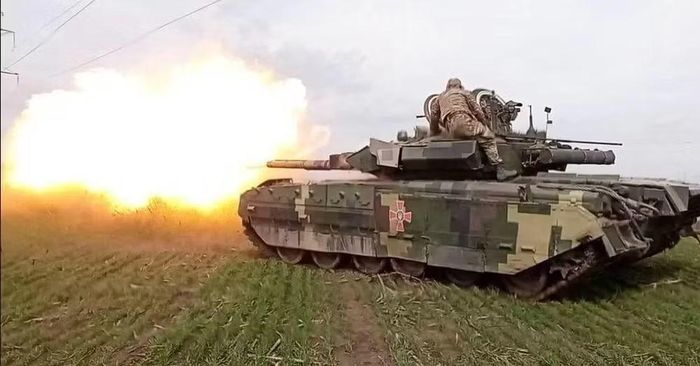 Tại Ukraine, xe tăng T-84 đã được sử dụng trong chiến đấu sau khi Nga bắt đầu cuộc xung đột, tuy nhiên vai trò của nó rất mờ nhạt so với T-64 hay T-72, vì vậy chiếc MBT này bị gọi là phương tiện cơ giới “vô dụng nhất”.