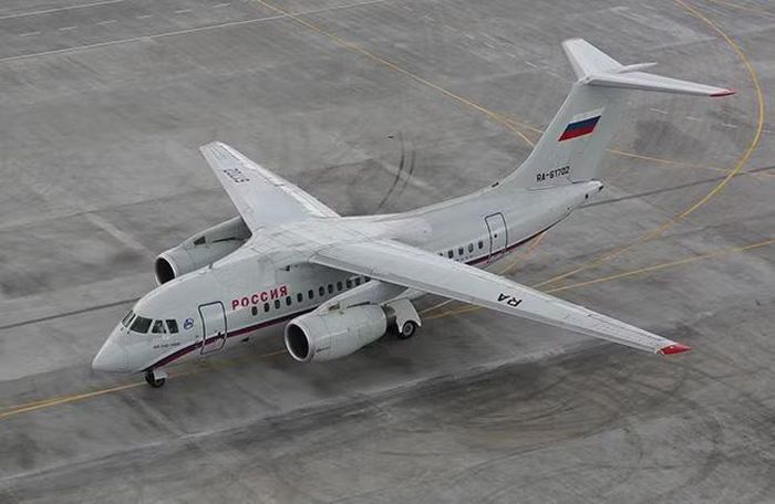 Đến cuối năm, nhà máy sản xuất đã không giao được 2 trong số 6 chiếc An-148 theo kế hoạch cho Bộ Quốc phòng Nga, và việc giao hàng bị hoãn đến năm 2016. Tại thời điểm đó, VASO đổ lỗi cho phía đối tác Ukraine về sự chậm trễ này.