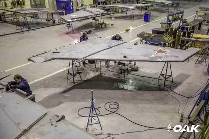 Theo ông Chikunov, MiG-31 vẫn chưa khai thác hết khả năng chiến đấu của mình, xét đến hiệu năng hiện có, và đây là một thực tế khách quan không thể bỏ qua, nếu không thể chế tạo dòng phi cơ mới thì vẫn nên nâng cấp để tiếp tục sử dụng.