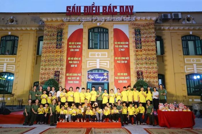 Chương trình đón những vị khách đặc biệt từ làng trẻ em Birla...
