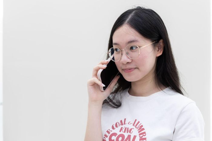  Người dùng có thể vừa nói chuyện, vừa tra cứu thông tin khi thực hiện cuộc gọi qua 4G. 