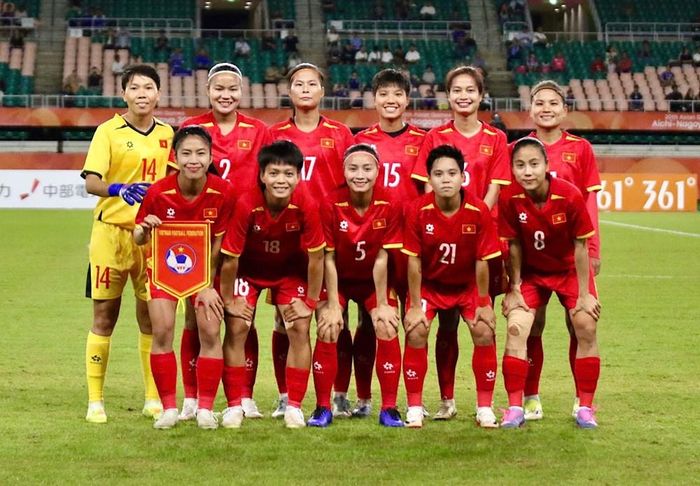 Các cô gái Việt Nam sẽ quyết thắng Thái Lan để nuôi hy vọng đi tiếp. Ảnh: VFF