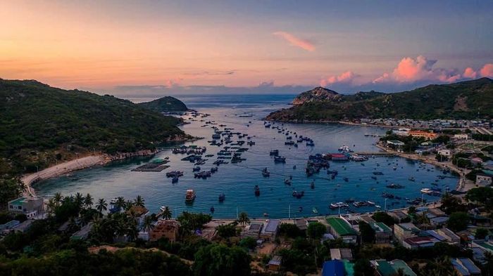 Vịnh Vĩnh Hy mở thêm không gian trải nghiệm sinh thái, cảnh quan và văn hóa cho du lịch Khánh Hòa