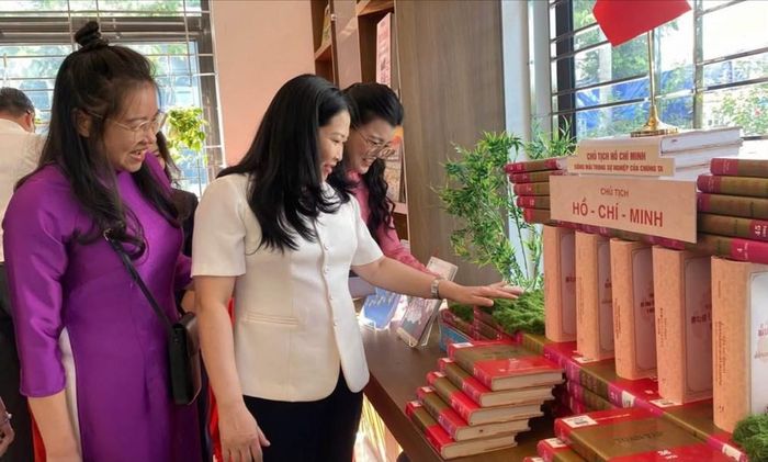 Không gian góp phần tạo điểm nhấn cho phát triển văn hóa đọc gắn với chuyển đổi số tại Thư viện Lào Cai