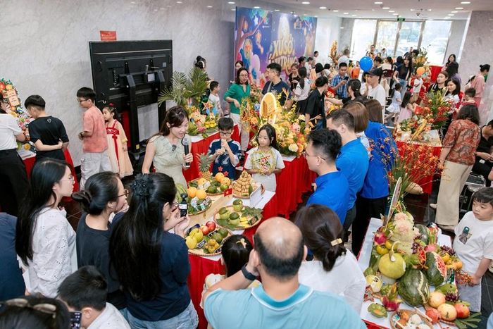 Hội thi trưng bày mâm cỗ Trung thu