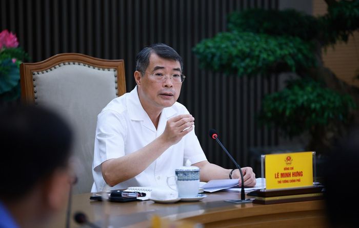 Thủ tướng Lê Minh Hưng chủ trì cuộc họp với lãnh đạo Bộ Giáo dục và Đào tạo và các bộ, ngành về phát triển giáo dục và đào tạo. Ảnh: Dương Giang – TTXVN