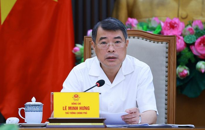 Thủ tướng Lê Minh Hưng chủ trì cuộc họp với lãnh đạo Bộ Giáo dục và Đào tạo và các bộ, ngành về phát triển giáo dục và đào tạo. Ảnh: Dương Giang – TTXVN