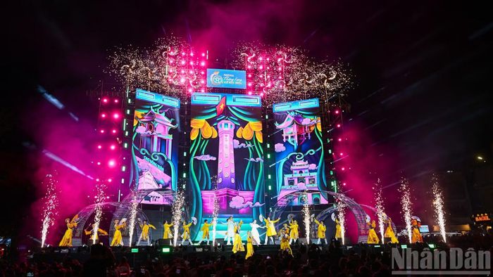 Chương trình nghệ thuật hoành tráng kết thúc chuỗi sự kiện Festival Thăng Long-Hà Nội lần thứ II, năm 2026.