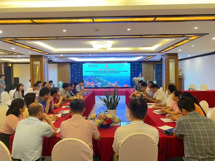 Các đại biểu dự hội thảo tập trung thảo luận. (Ảnh: Cục Quản lý đê điều và Phòng, chống thiên tai)