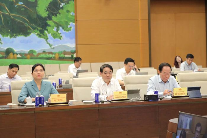 Các đại biểu dự phiên họp. (Ảnh: DUY LINH)