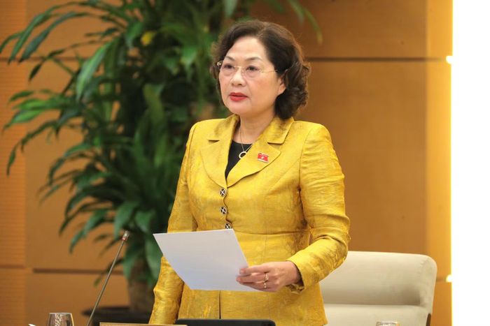 Phó Chủ tịch Quốc hội Nguyễn Thị Hồng phát biểu kết luận phiên họp. (Ảnh: DUY LINH)