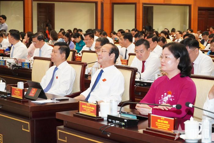Các đại biểu tham dự kỳ họp.