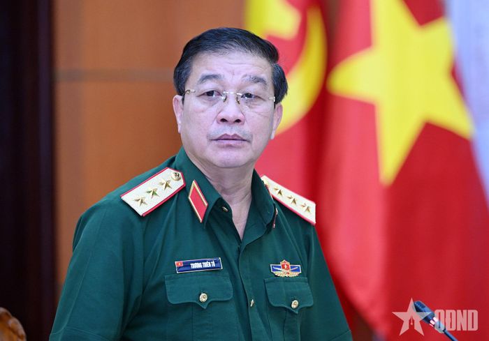 Thượng tướng Trương Thiên Tô, Ủy viên Trung ương Đảng, Phó chủ nhiệm Tổng cục Chính trị phát biểu.
