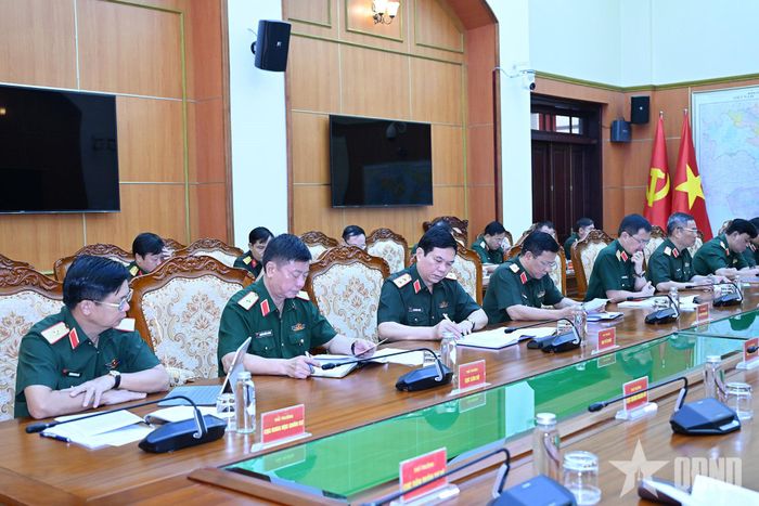 Các đại biểu dự hội nghị.