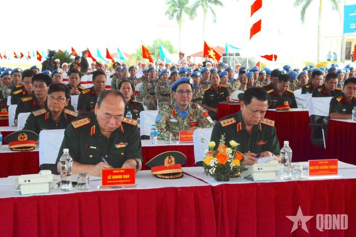 Quang cảnh buổi tổng duyệt.