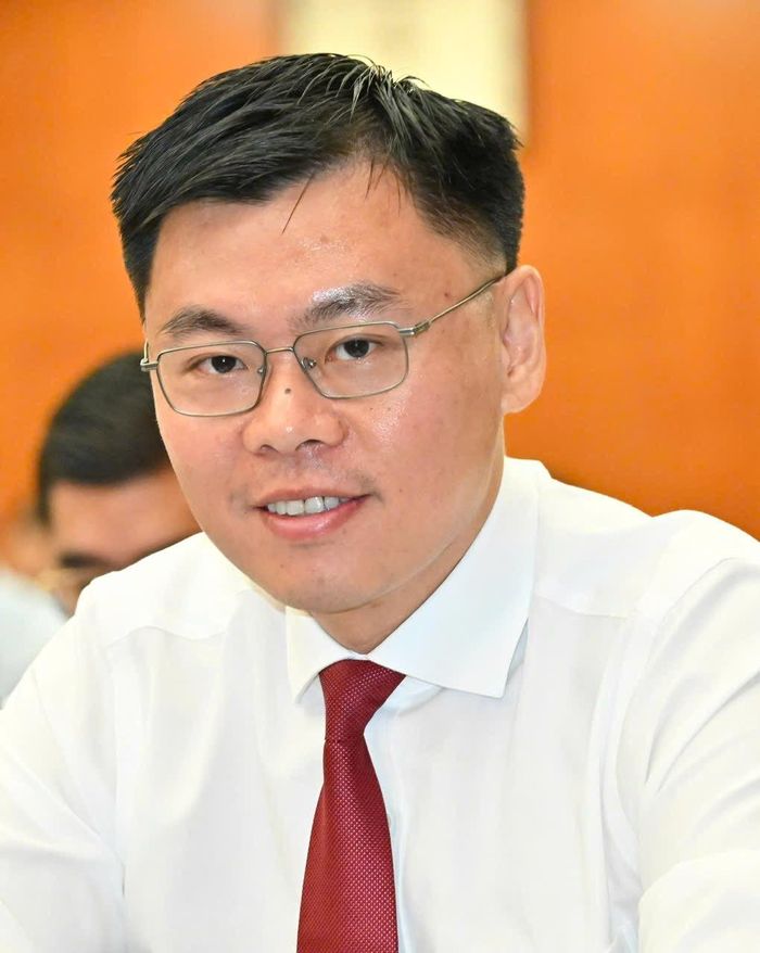  Đồng chí Trương Minh Huy Vũ được giới thiệu bầu chức Phó Chủ tịch UBND TPHCM. Ảnh: VIỆT DŨNG 