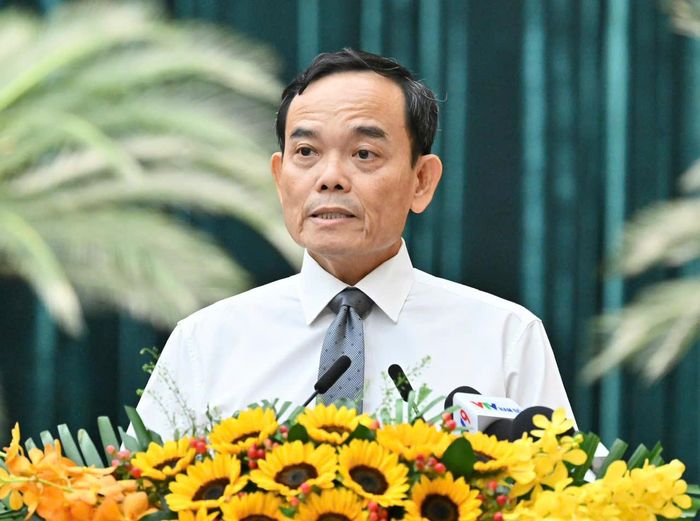  Bí thư Thành ủy TPHCM phát biểu tại kỳ họp. Ảnh: VIỆT DŨNG 