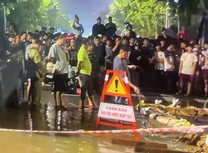 Khu vực hiện trường nơi xảy ra vụ việc nam sinh ngã và tử vong thương tâm.
