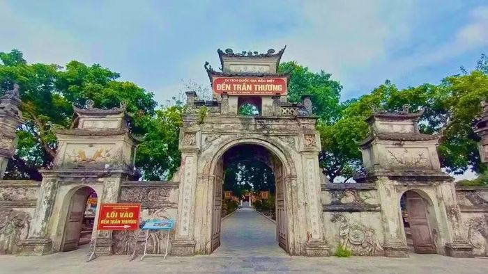 Đền Trần Thương được xây dựng vào thời Hậu Lê - Ảnh: BTC.