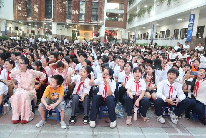 Học sinh Giảng Võ hân hoan vui Tết trung thu.