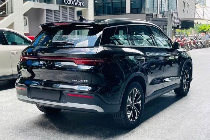 BYD Sealion 5 có kích thước tương đương nhóm SUV cỡ C - Ảnh: Đại lý