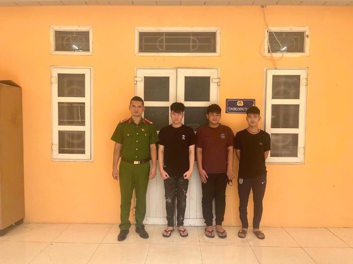 Các đối tượng liên quan vụ trộm cắp tài sản.