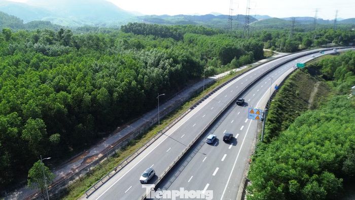 Cao tốc Cam Lộ - La Sơn qua Huế được mở rộng 4 làn..