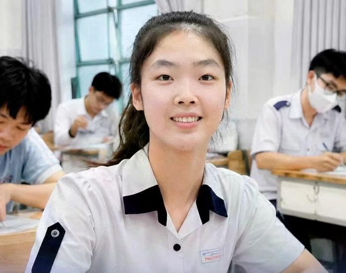 Quỳnh Hương vừa hoàn thành Kỳ thi tốt nghiệp THPT quốc gia vào tháng 6.