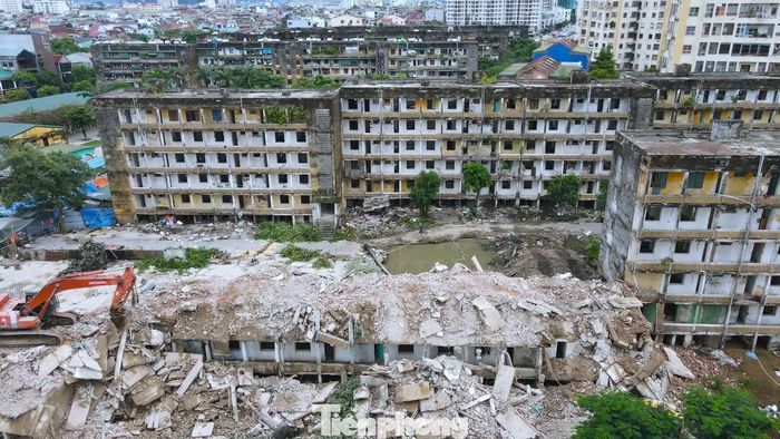 Các toà chung cư Quang Trung đã xuống cấp, mất an toàn sau 50 năm.