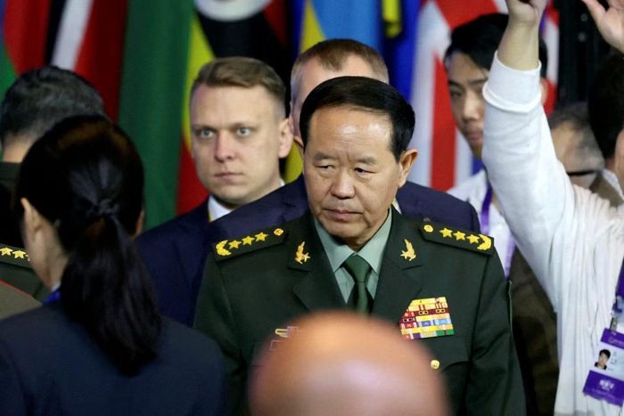 Ông Trương Hựu Hiệp (trái) và ông Lưu Chấn Lập (phải). (Ảnh: Reuters)