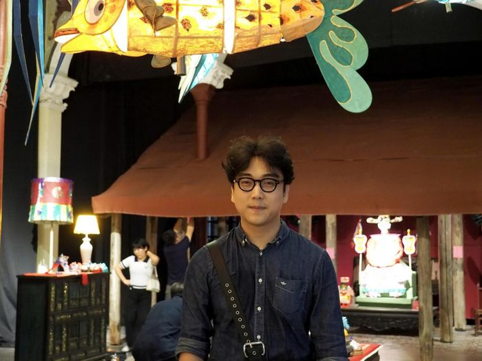 Anh Nguyễn Hoàng An chia sẻ cảm xúc khi lần đầu được chiêm ngưỡng những món đồ chơi truyền thống tinh xảo tại triển lãm "Lưu Trăng".