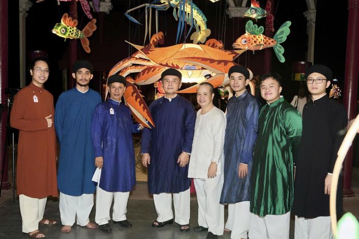 “Lưu Trăng” có sự tham gia của các nghệ nhân và nhiều nghệ sĩ trẻ.