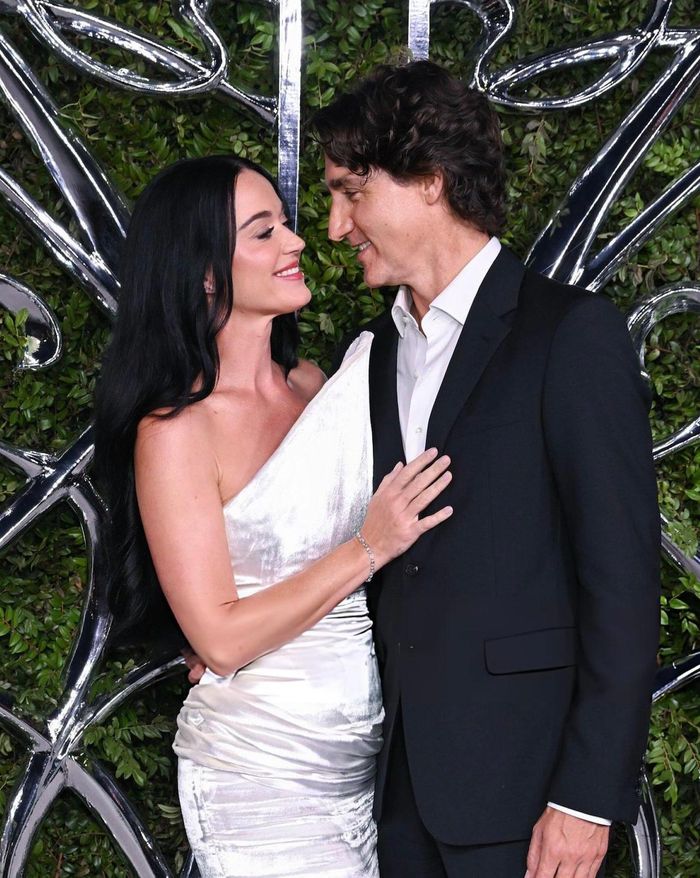 Katy Perry và Justin Trudeau đẹp đôi dù chênh nhau 13 tuổi.