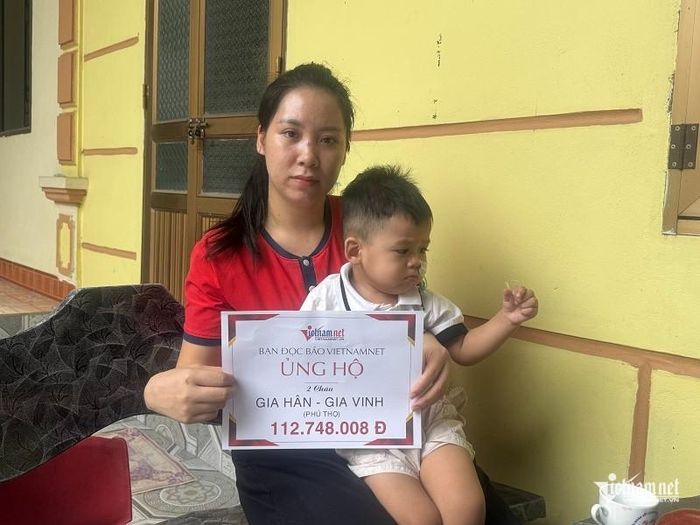 Bạn đọc Báo VietNamNet giúp đỡ hai bé Gia Hân và Gia Vinh (tỉnh Phú Thọ) cùng mắc bạo bệnh số tiền 112.748.008 đồng