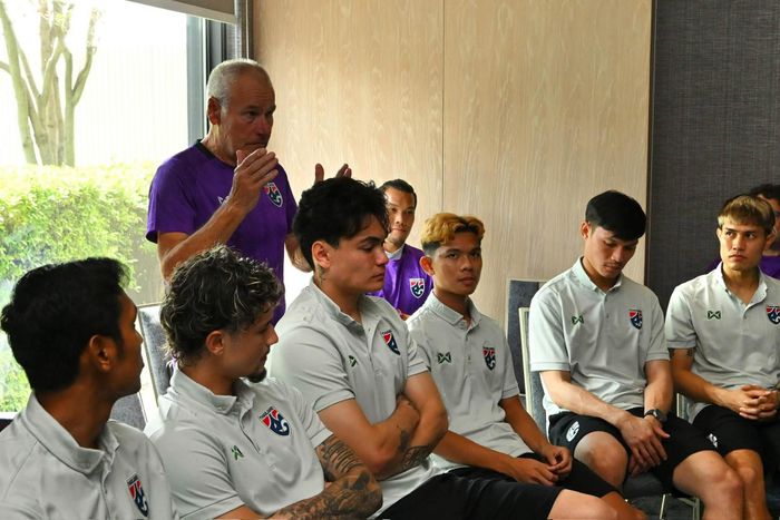 Tuy nhiên, trước mắt tuyển thái Lan sẽ tập trung toàn lực cho giải đấu mới lần đầu tiên được tổ chức: FIFA ASEAN Cup 2026