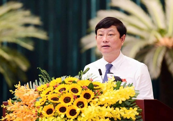 Đồng chí Võ Văn Minh, Chủ tịch HĐND TP Hồ Chí Minh phát biểu khai mạc Kỳ họp thứ năm. (Ảnh: Quang Định)