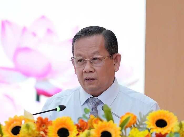 Ông Nguyễn Hoàng Thông, Giám đốc Sở Nội vụ tỉnh An Giang, được phân công làm Tổ trưởng tổ xây dựng đề án.