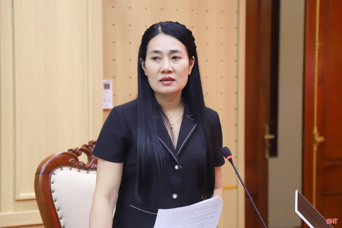 Đồng chí Nguyễn Thị Việt Hà - Phó Chủ tịch HĐND tỉnh...